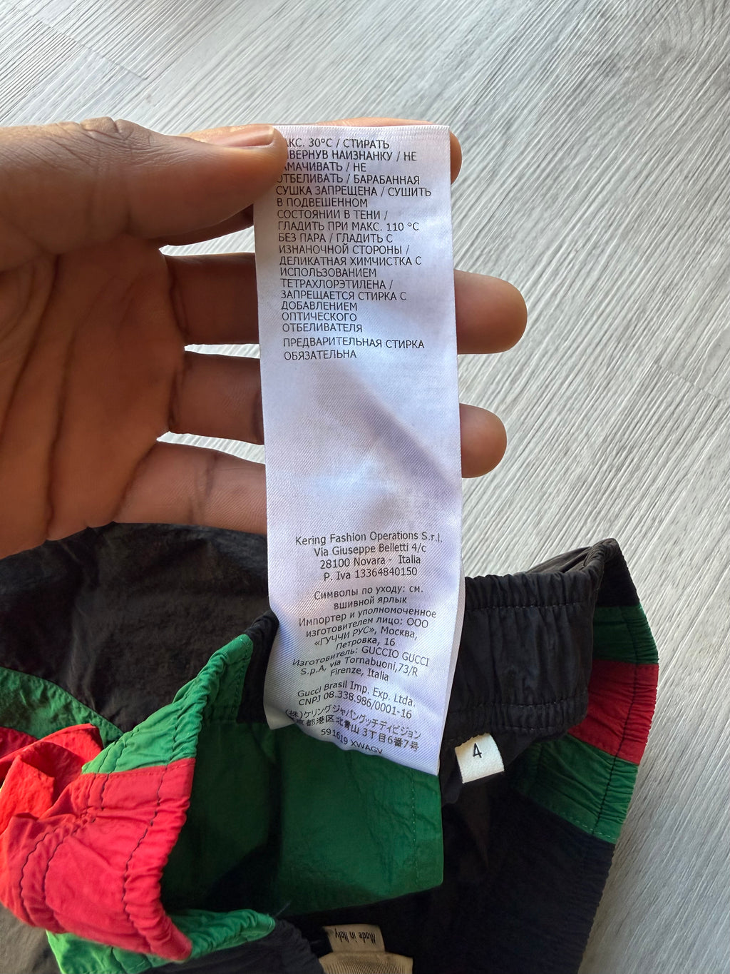 Gucci red green stripes kid shorts