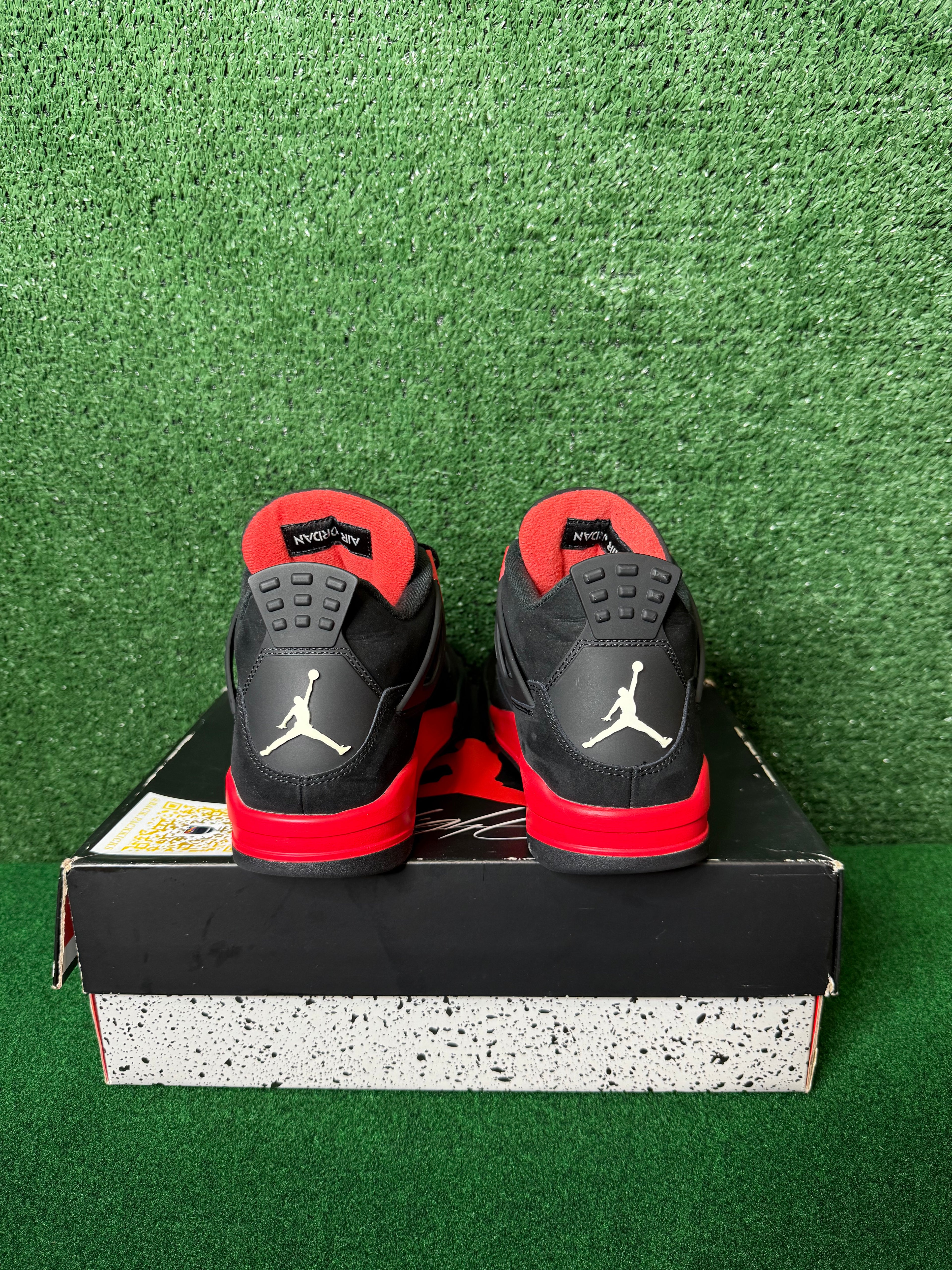 JORDAN 4 RETRO (RED THUNDER)