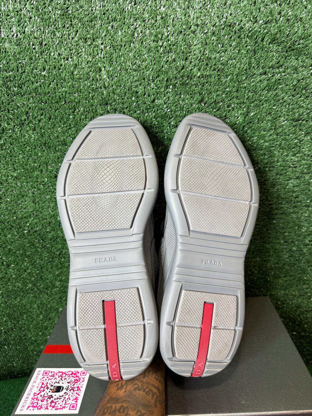 Slide on Prada cups “grey”