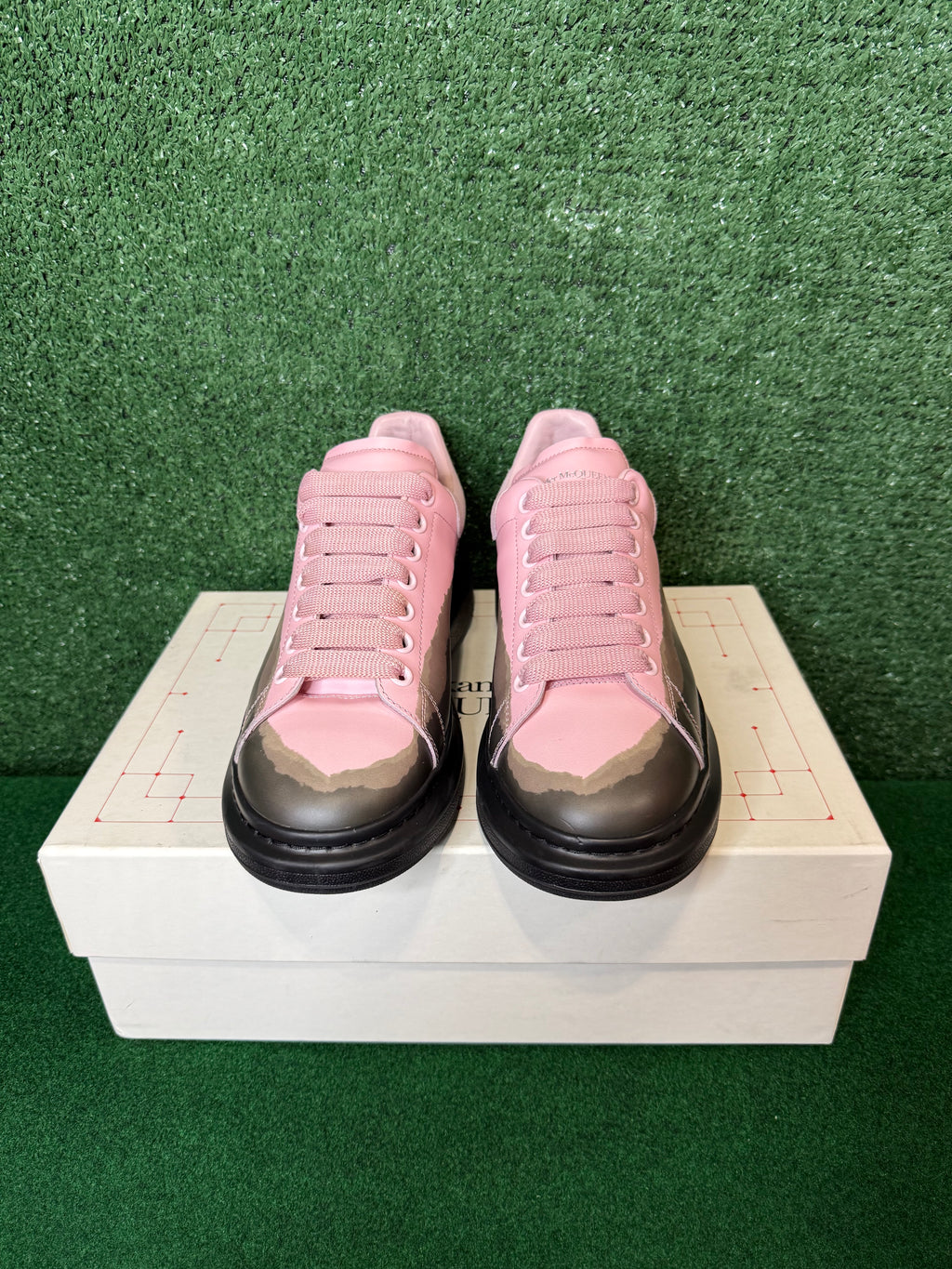 Alexander McQueen oversized sneaker ‘dip dye-rose black’