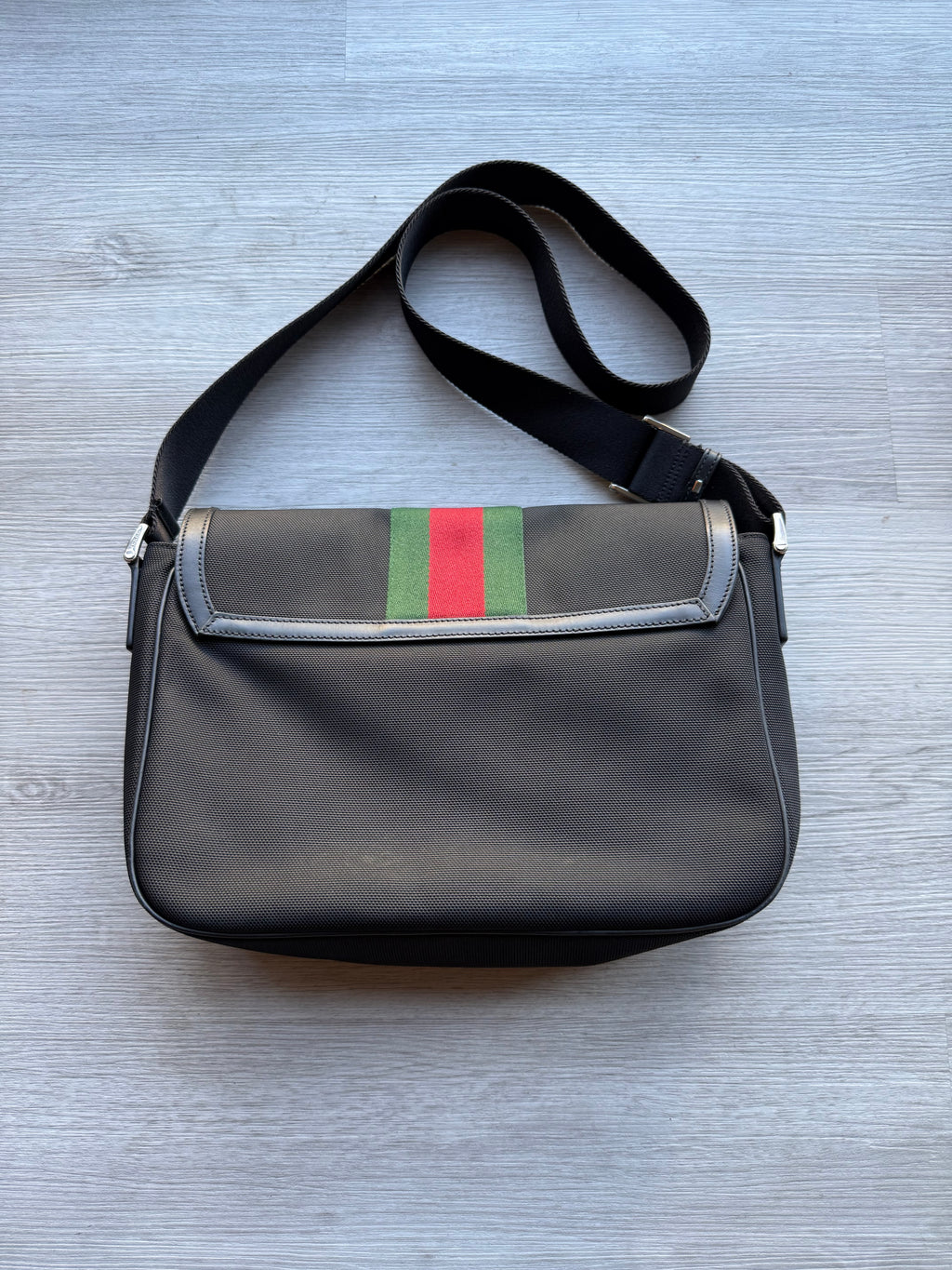Gucci techno canvas web stripe black messenger bag