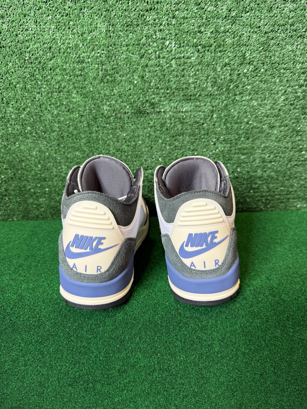 A ma maniere x air Jordan 3 retro Og sp ‘for the love’ (diffused blue)