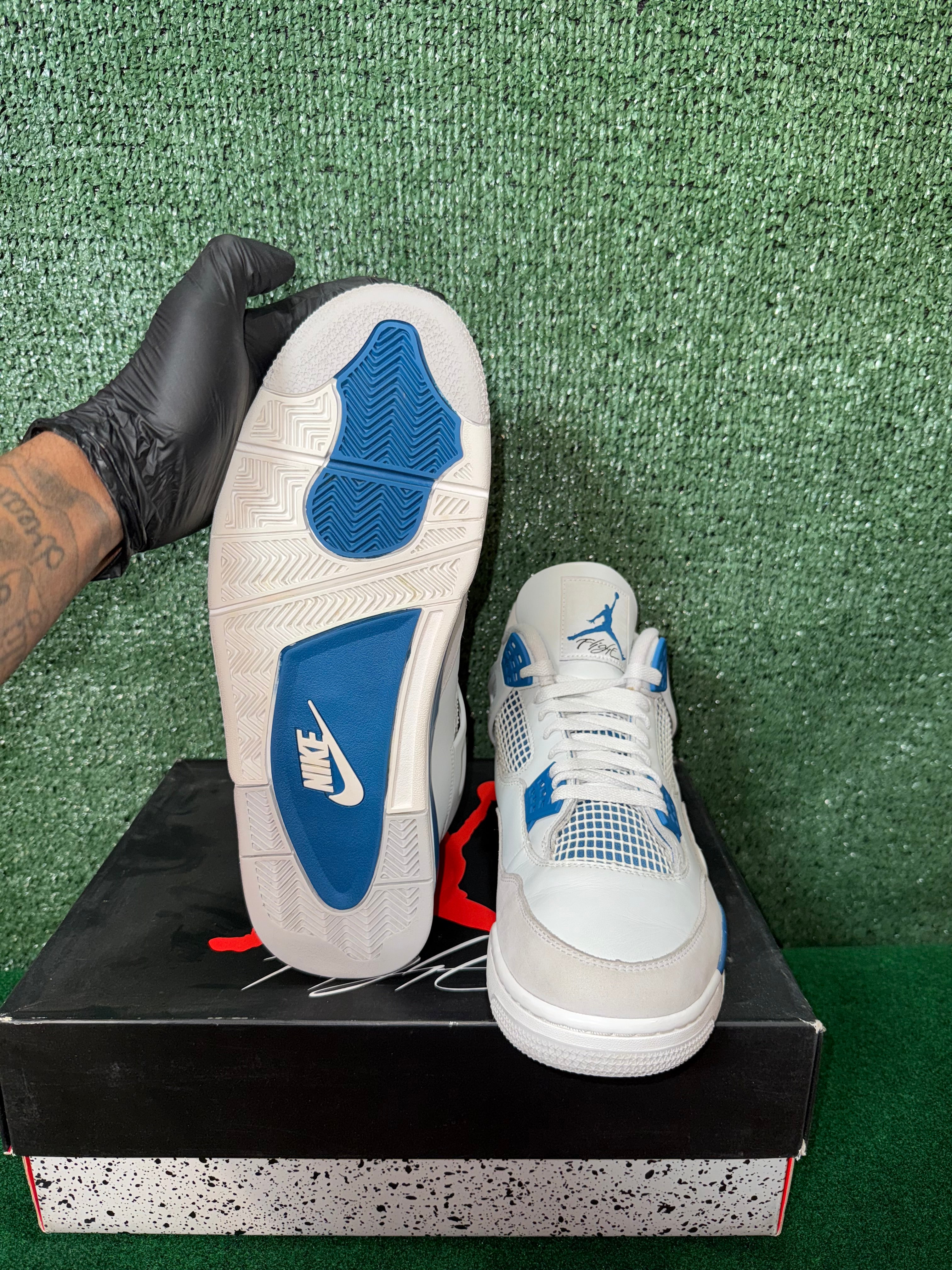 Jordan 4 Retro Military Blue (2024)