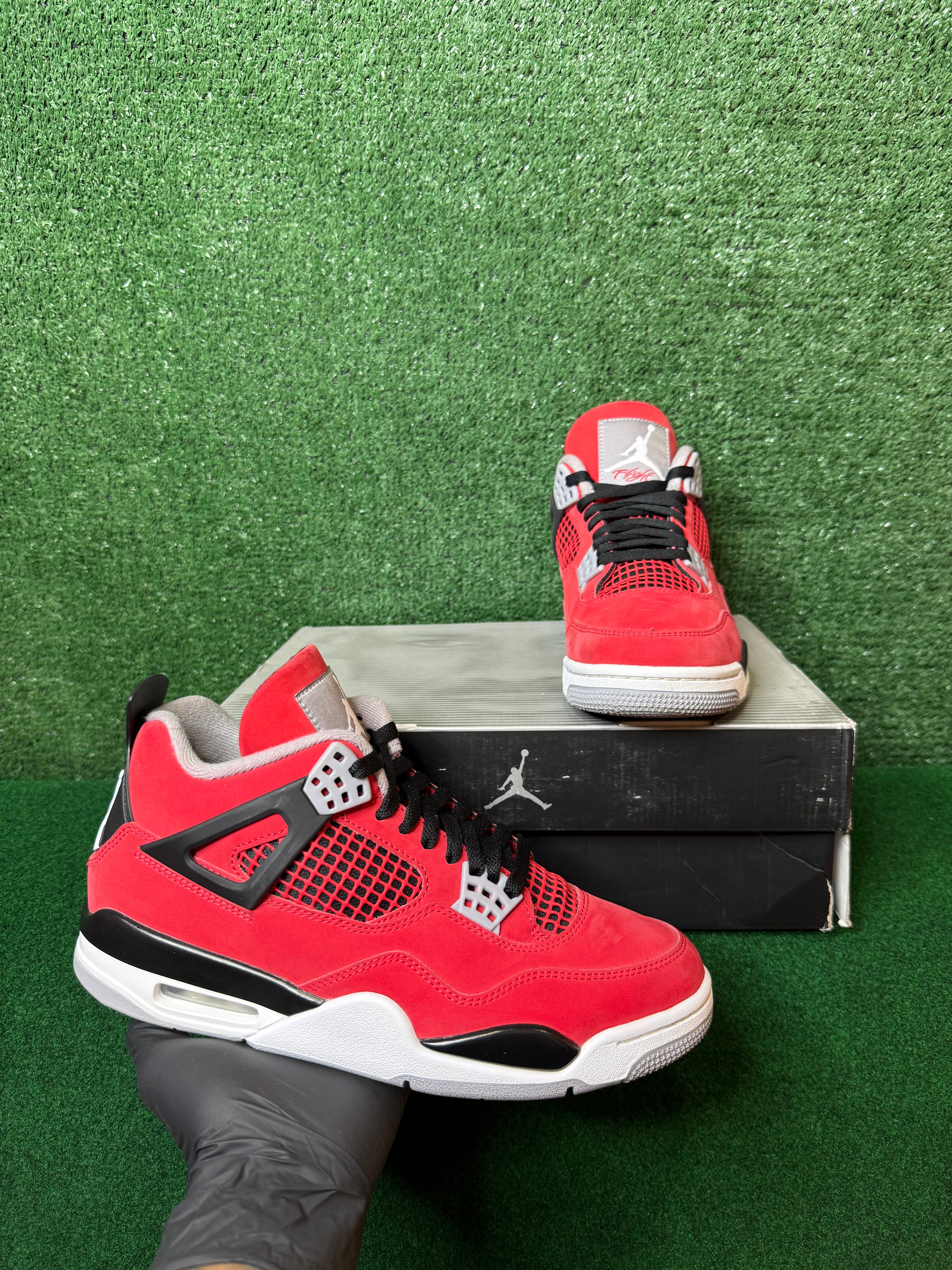 JORDAN 4 RETRO TORO BRAVO (2026)