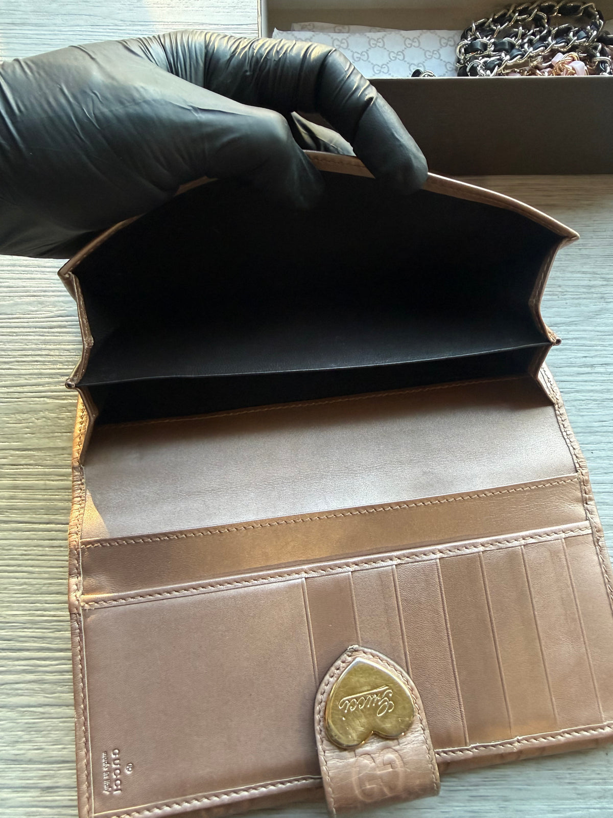 Gucci guccissima leather heart continental wallet