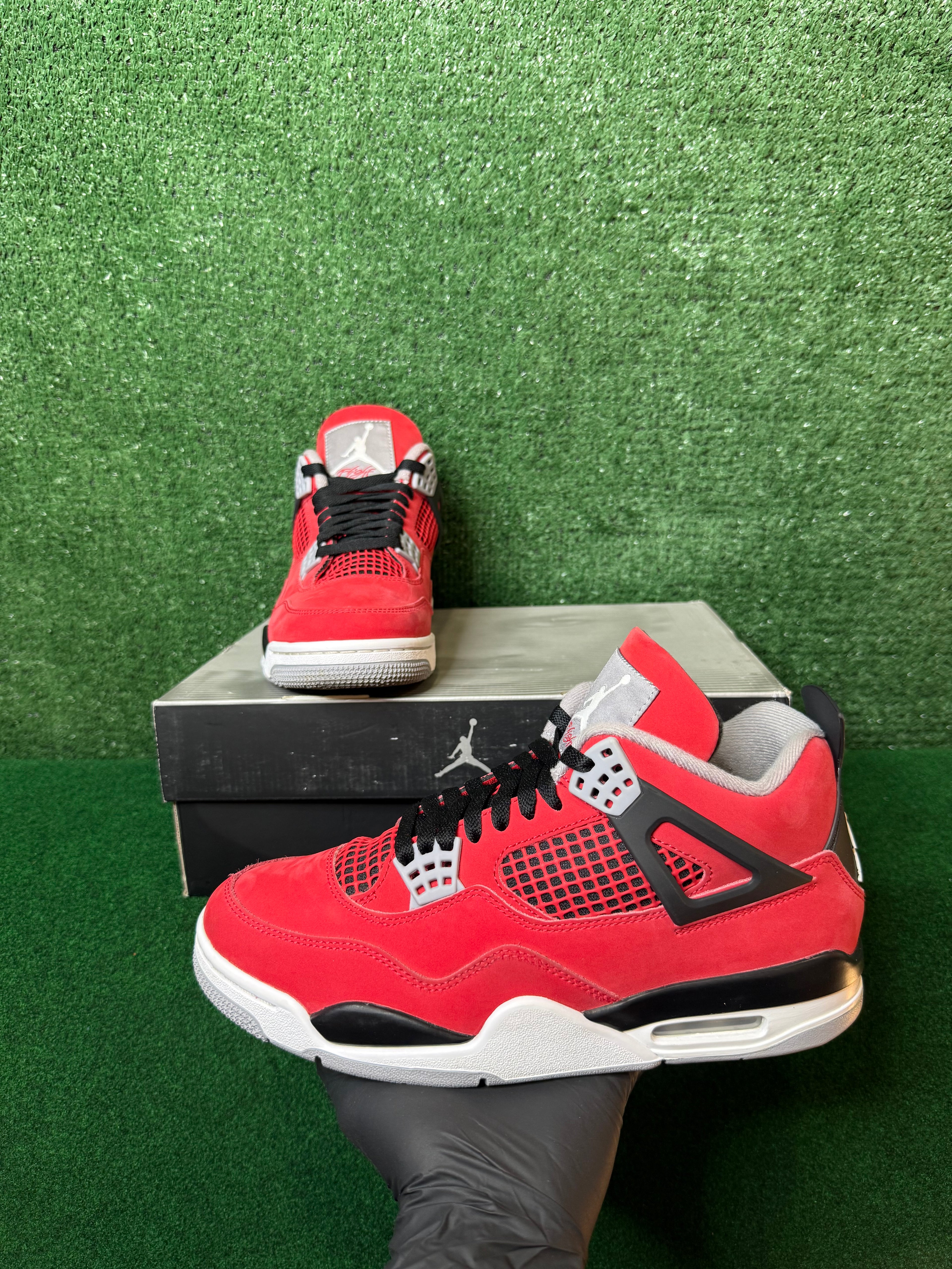 JORDAN 4 RETRO TORO BRAVO (2026)