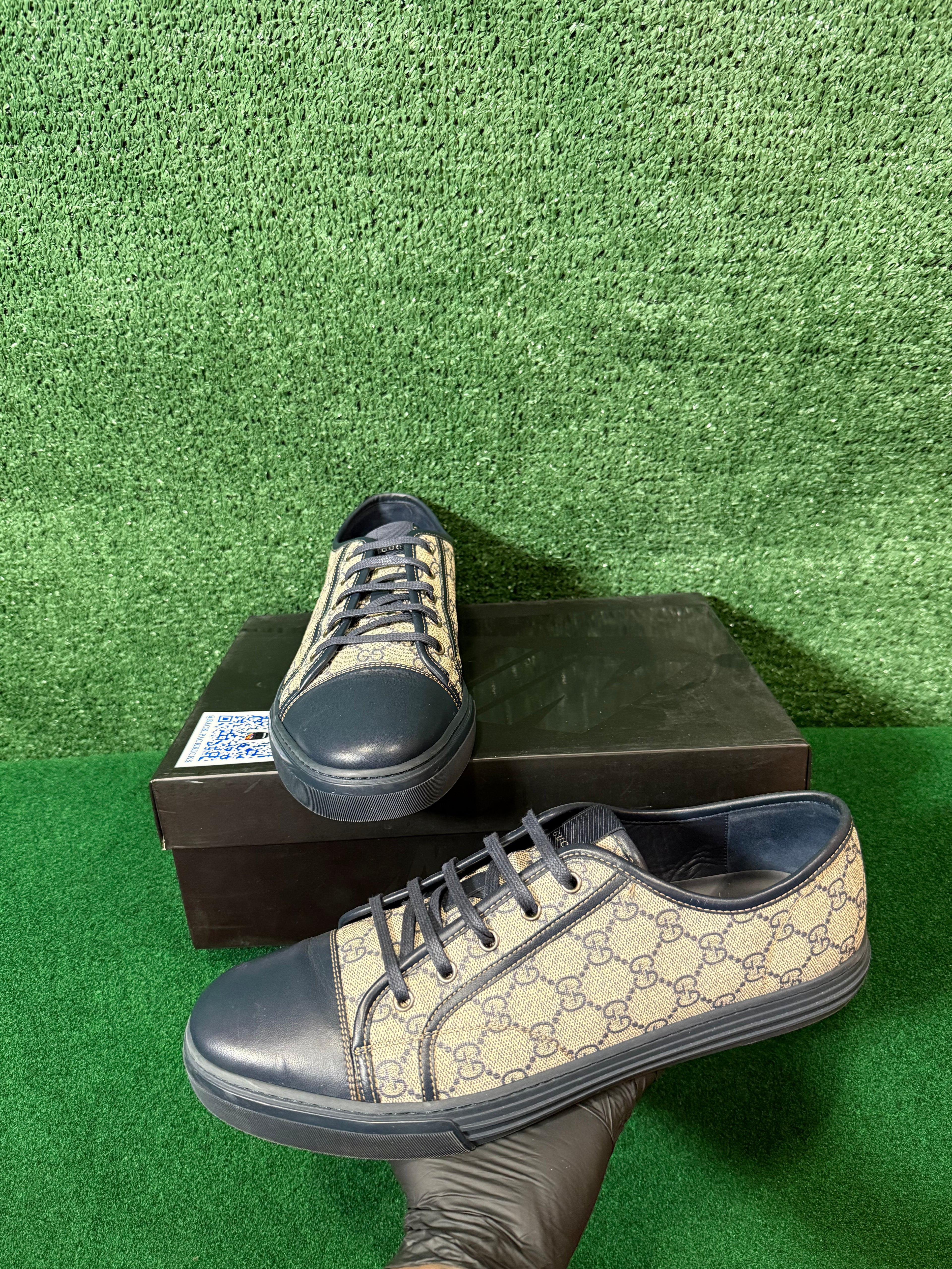 GUCCI GG SUPREME LOW ‘BEIGE EBONY’