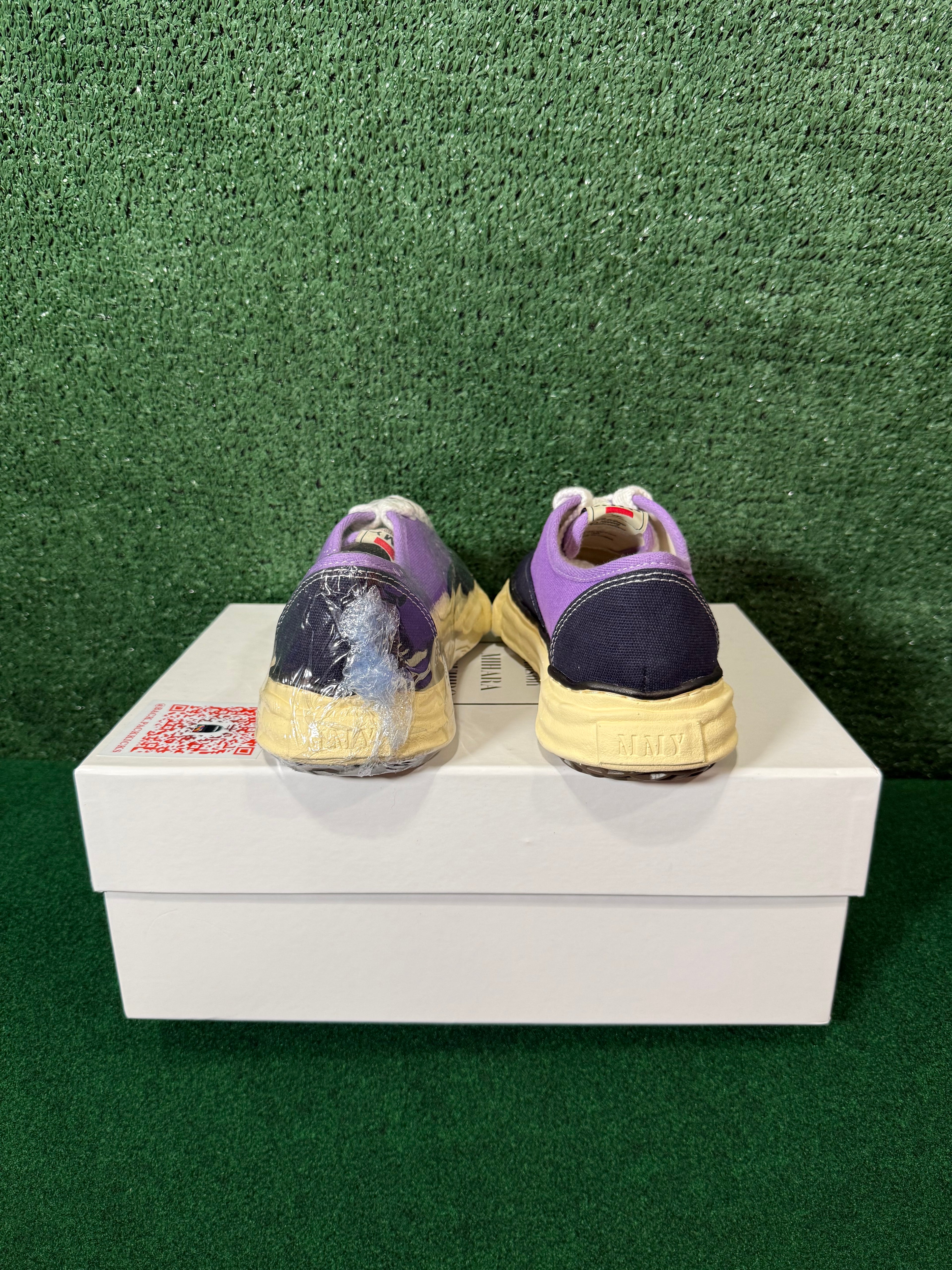 MAISON MIHARA YASUHIRO BAKER LOW-TOP SNEAKER (PURPLE)