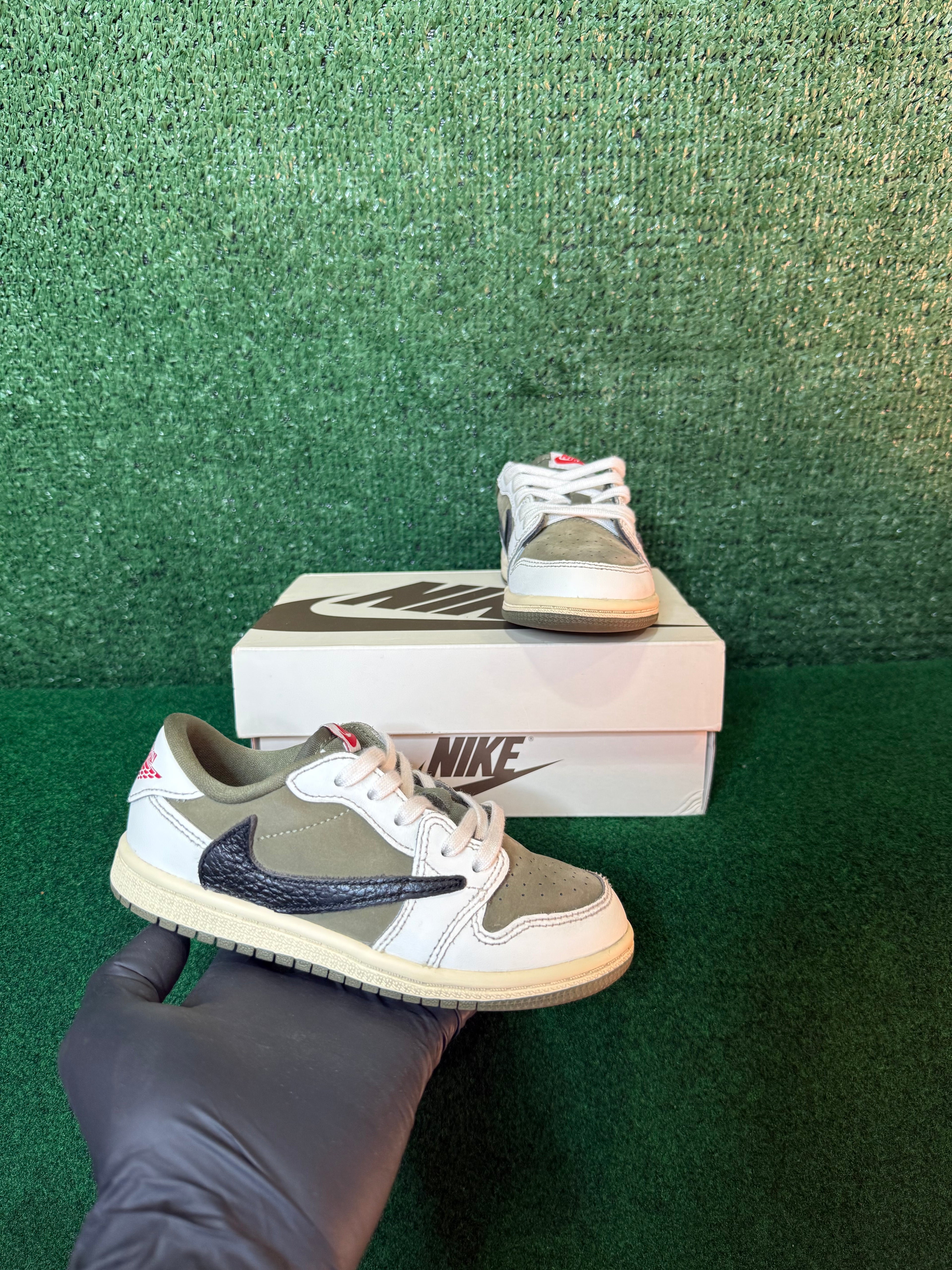 JORDAN 1 RETRO LOW OG SP ‘TRAVIS SCOTT MEDIUM OLIVE’ TD