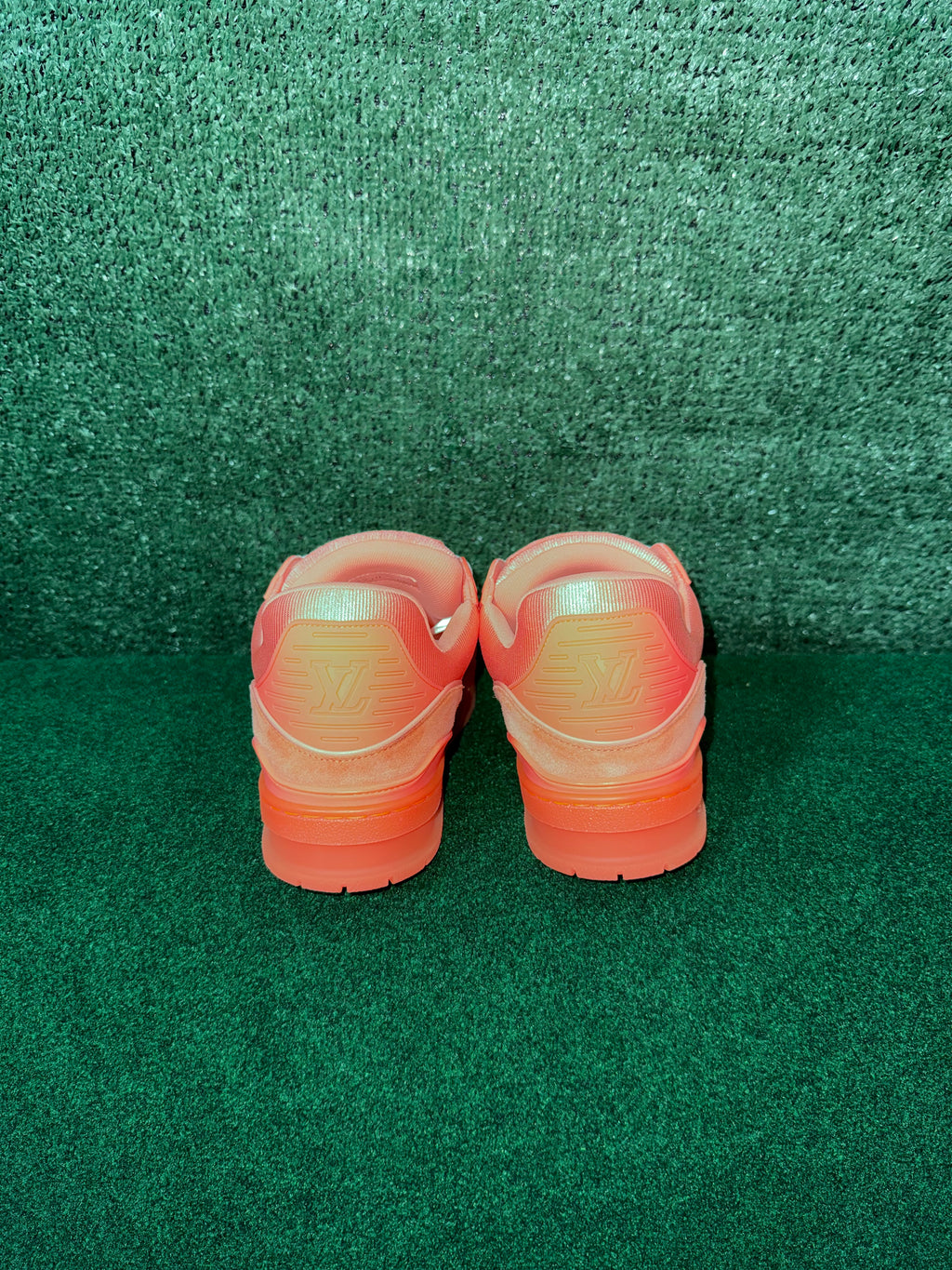 LOUIS VUITTON x VIRGIL ABLOH LV TRAINER PEACH