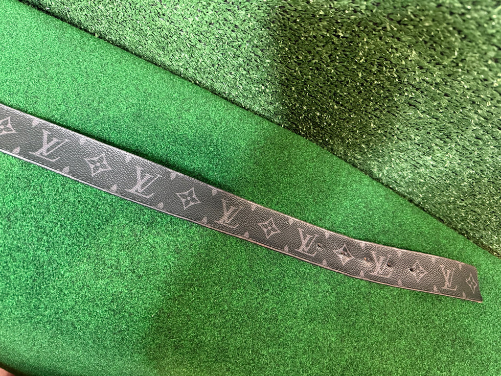 Louis Vuitton LV initials reversible belt
