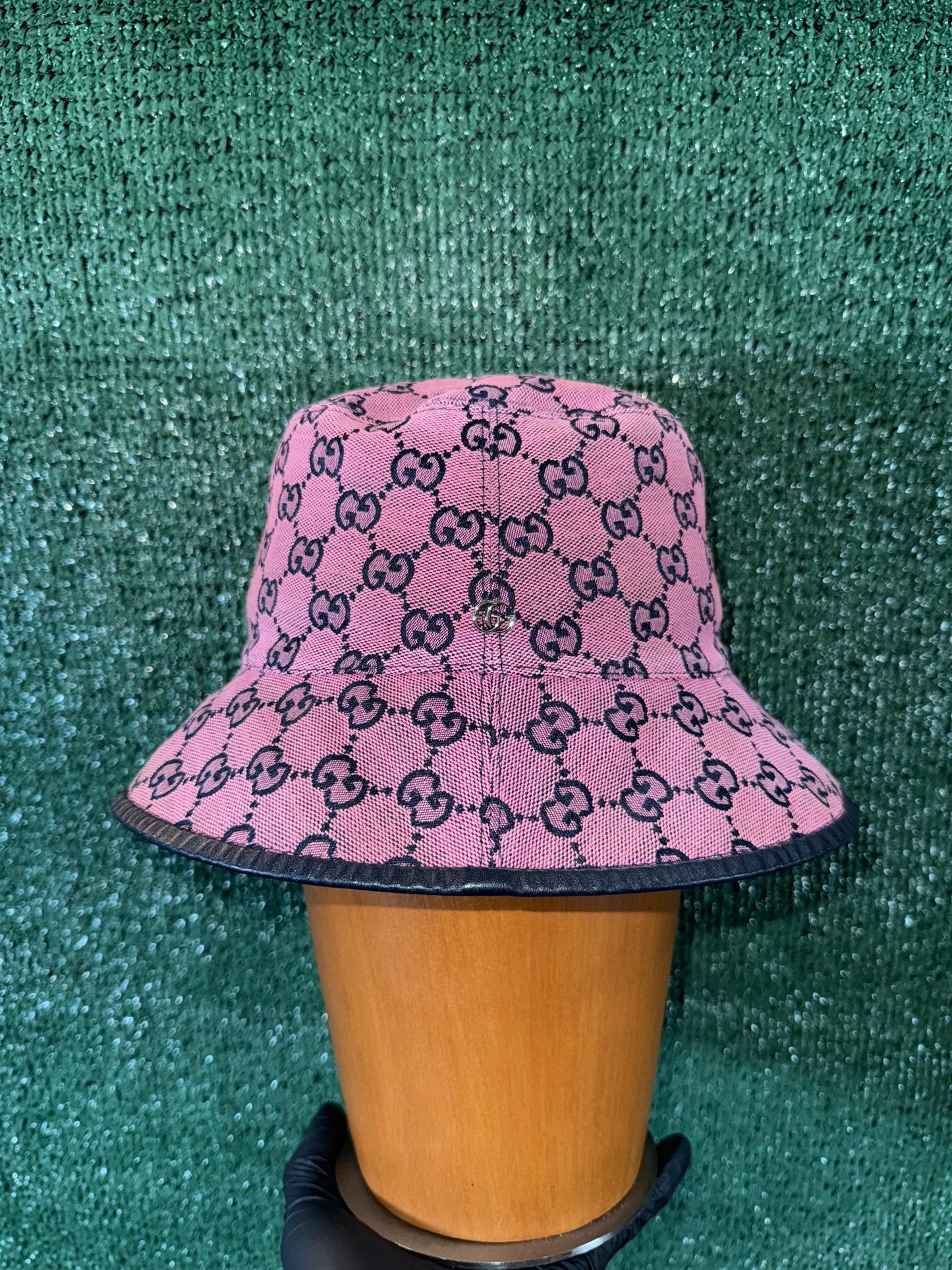 Gucci GG Canvas Bucket Hat Preowned, Damaged Box