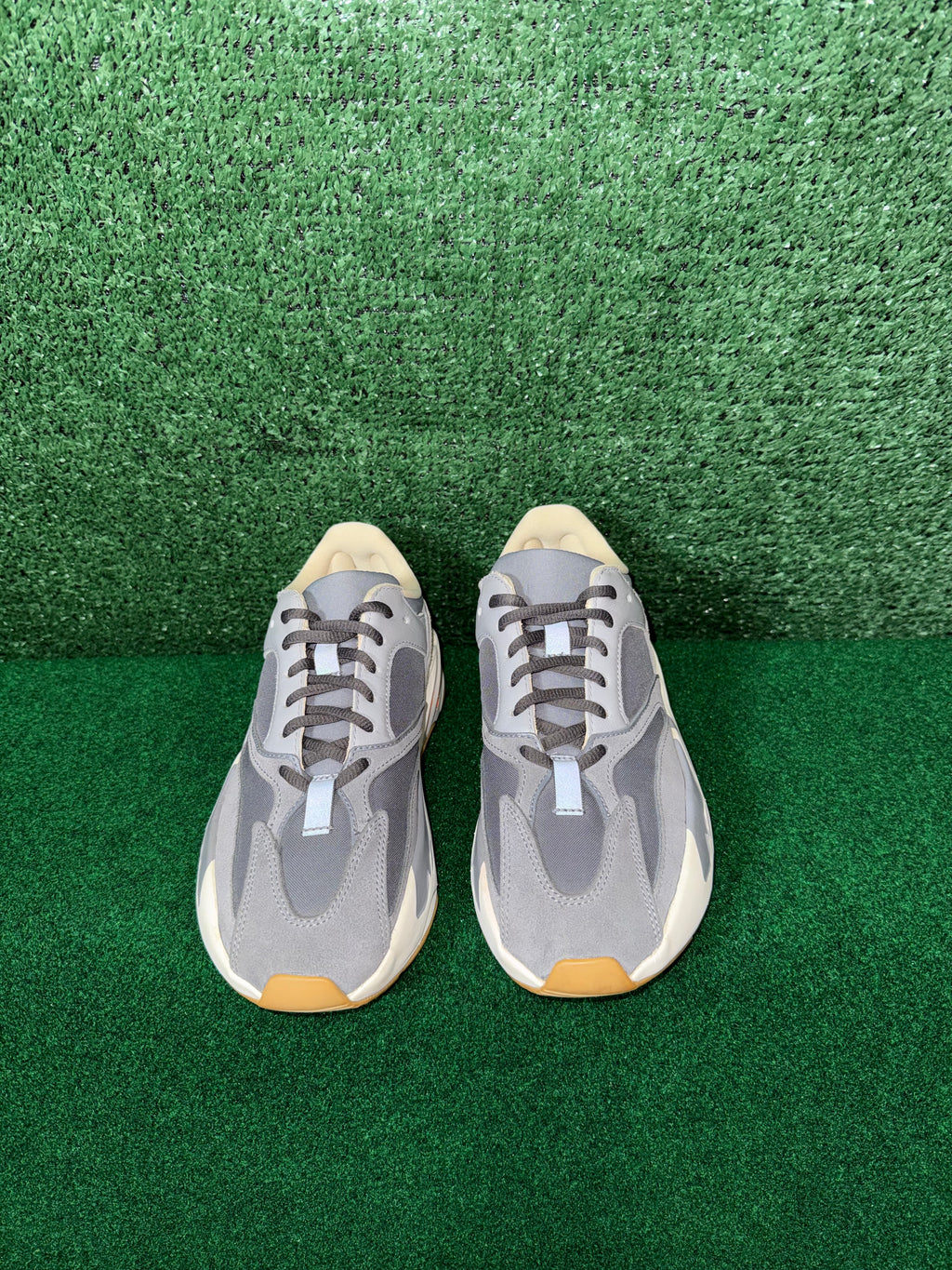 Adidas Yeezy Boost 700 Magnet