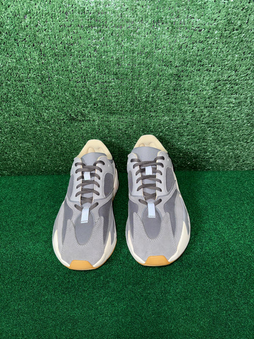 Adidas Yeezy Boost 700 Magnet