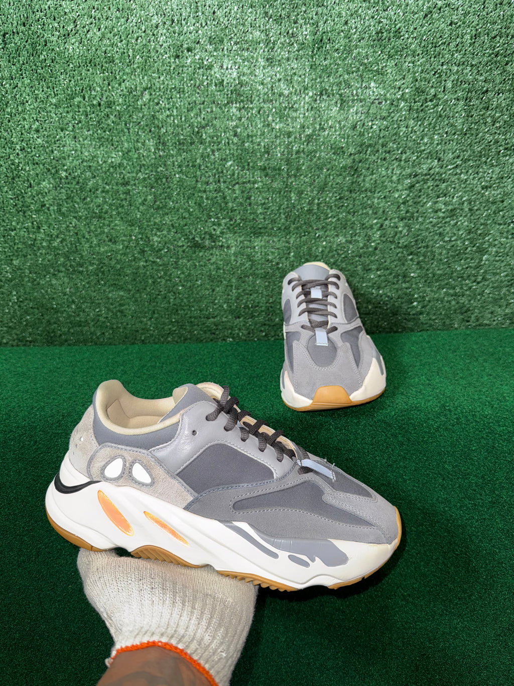 Adidas Yeezy Boost 700 Magnet