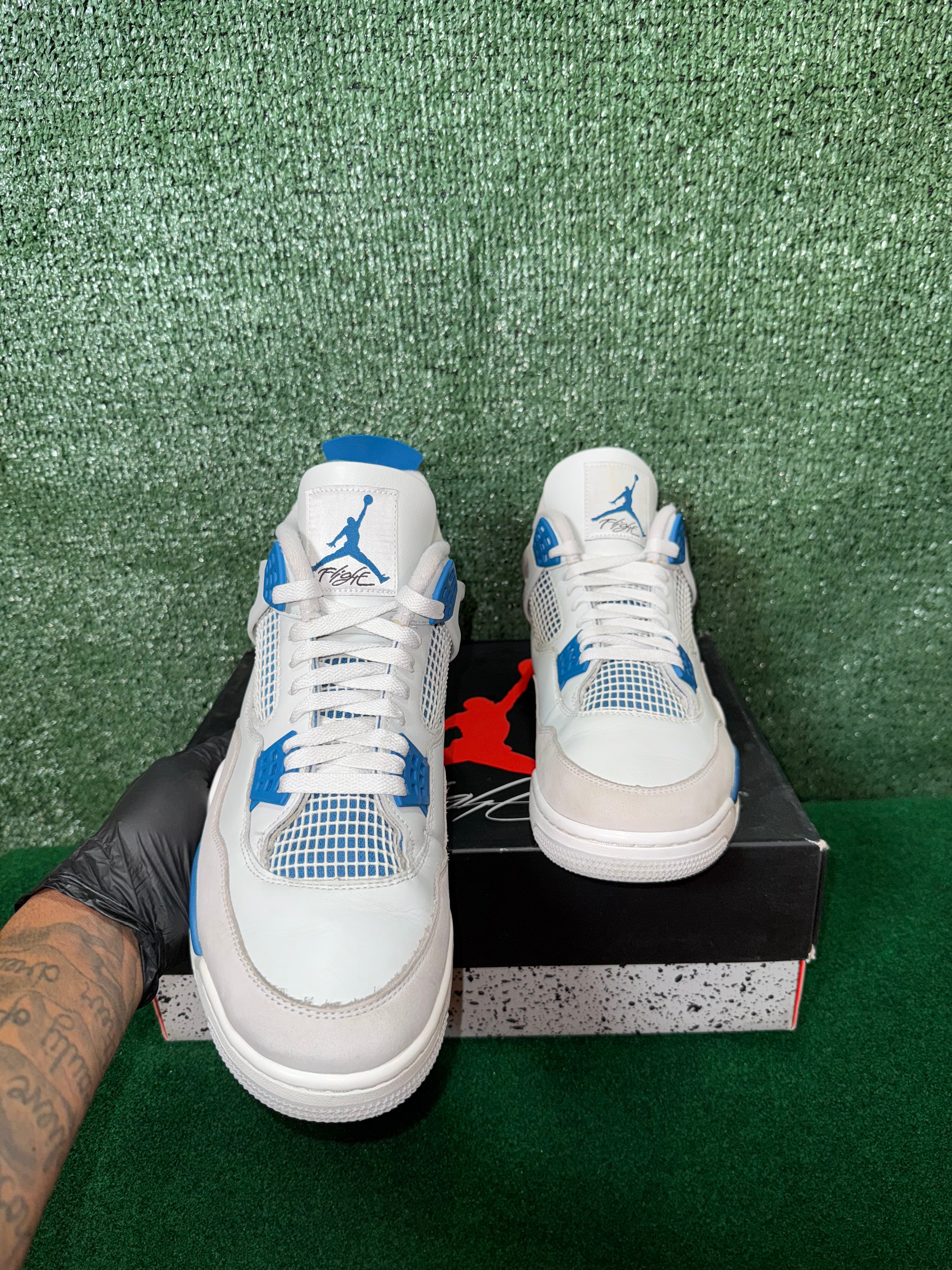 Jordan 4 Retro Military Blue (2024)