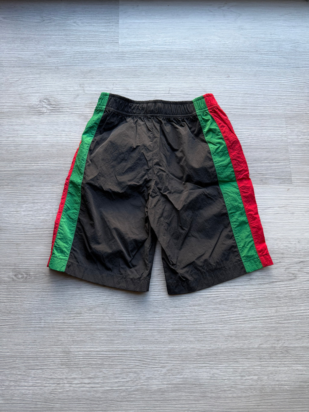 Gucci red green stripes kid shorts