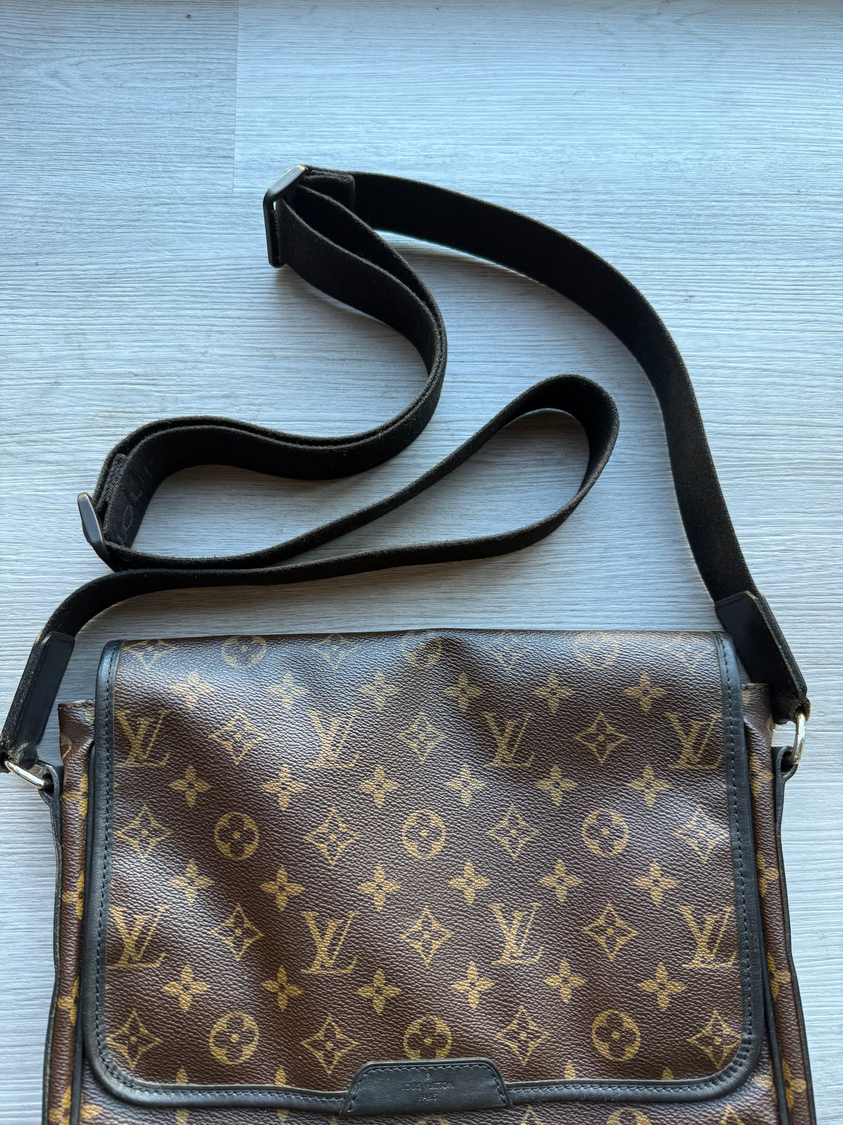 Louis Vuitton monogram macassar bass mm crossbody bag ‘2010’