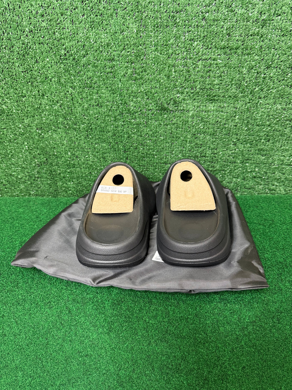 YZY YS-01 Black