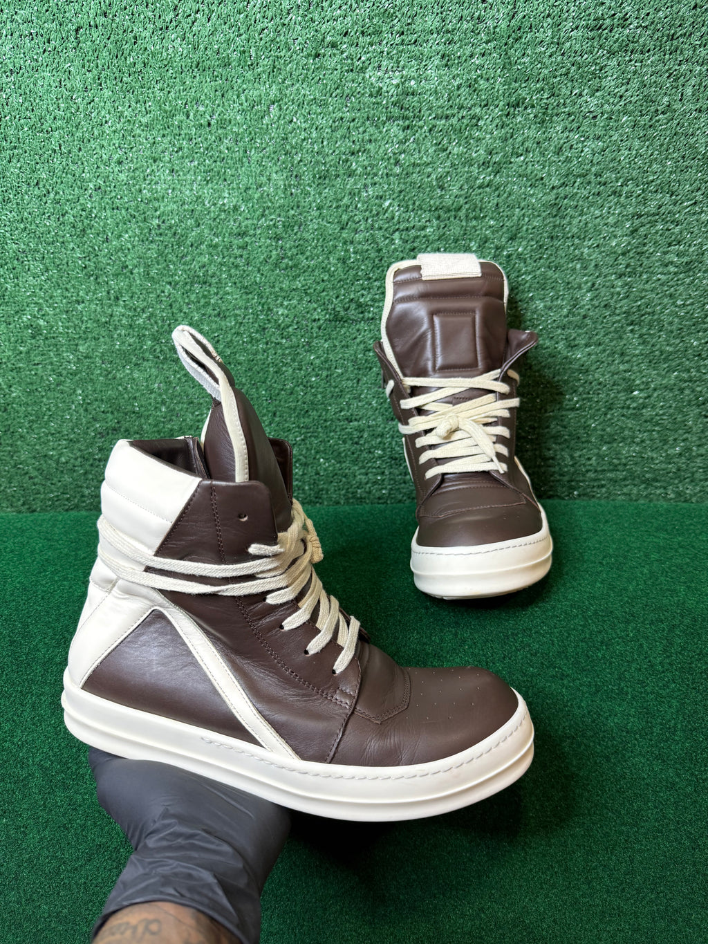 RICK OWENS EDFU GEOBASKET ‘DUST MILK’