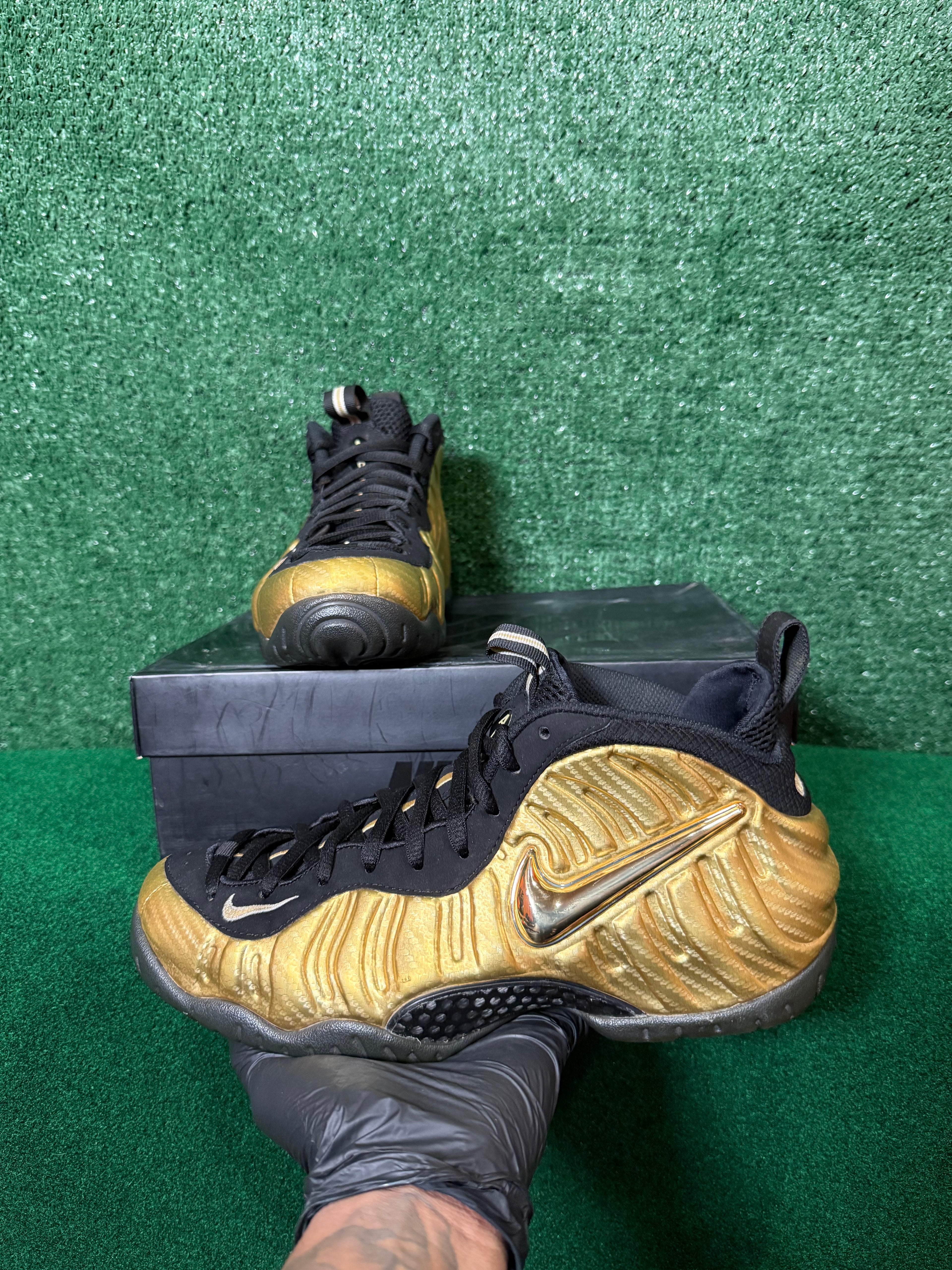 Nike Air Foamposite Pro Metallic Gold