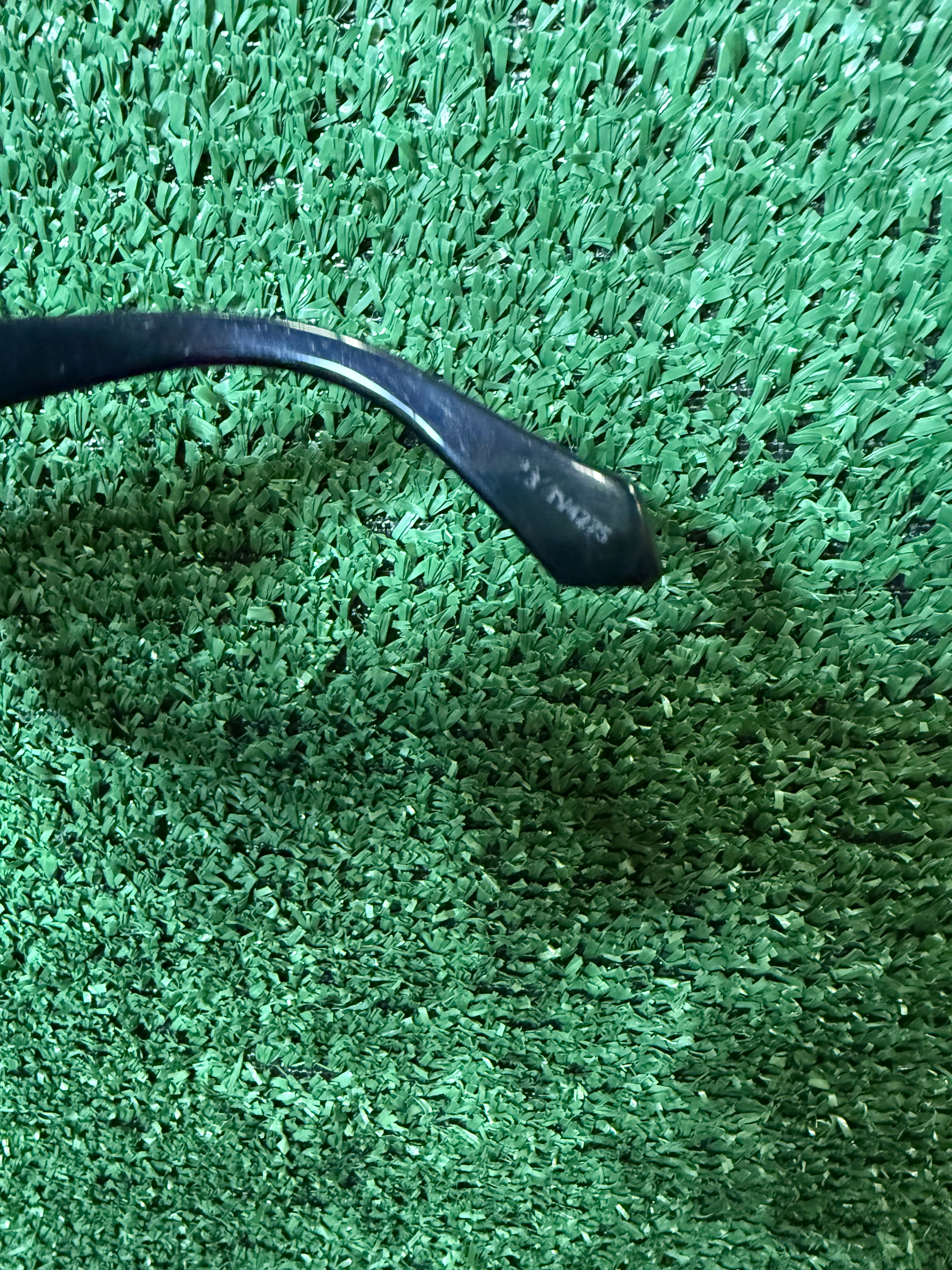 BLACK LOUIS VUITTON CLASH SQUARE SUNGLASSES