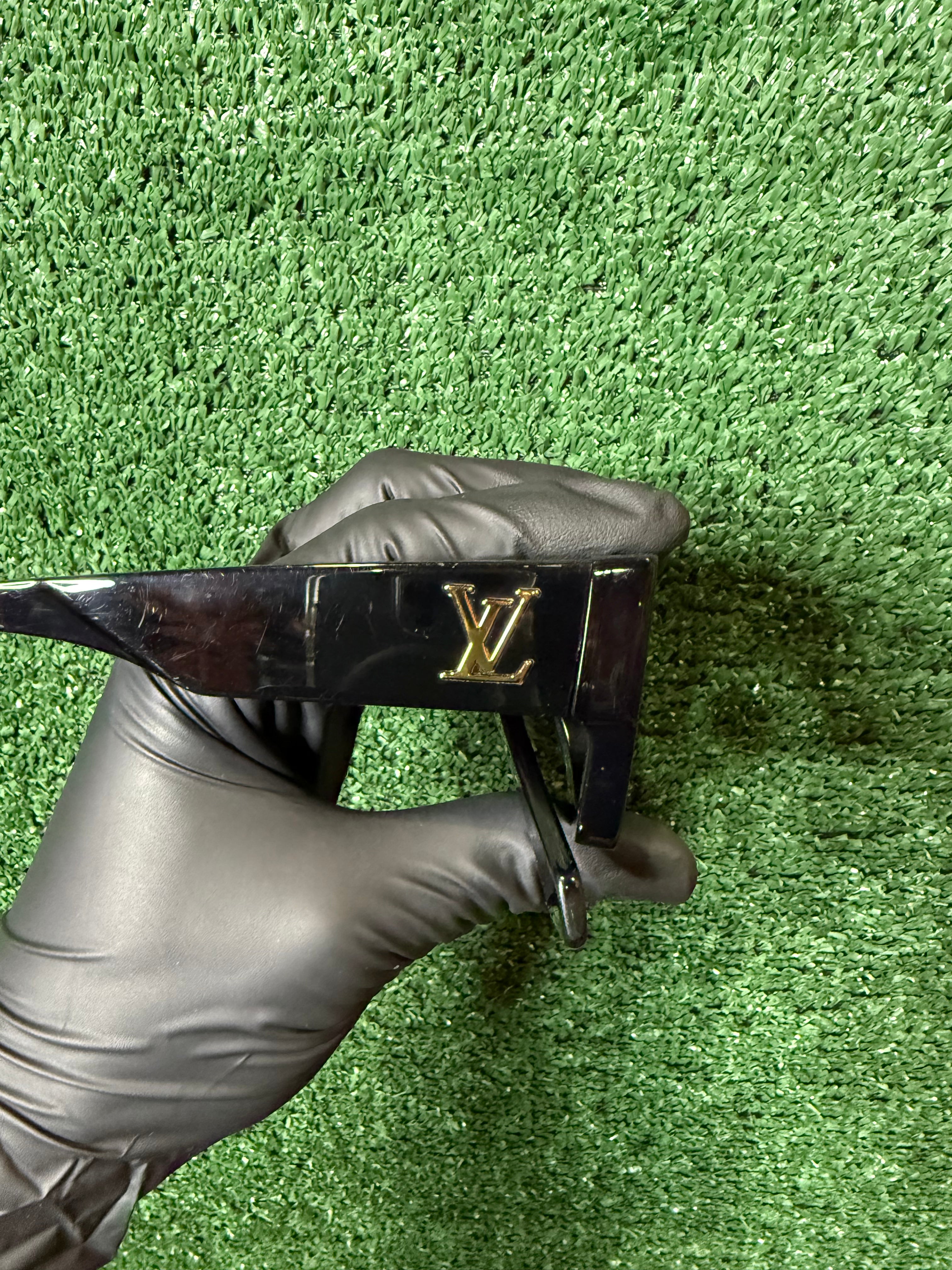 BLACK LOUIS VUITTON CLASH SQUARE SUNGLASSES